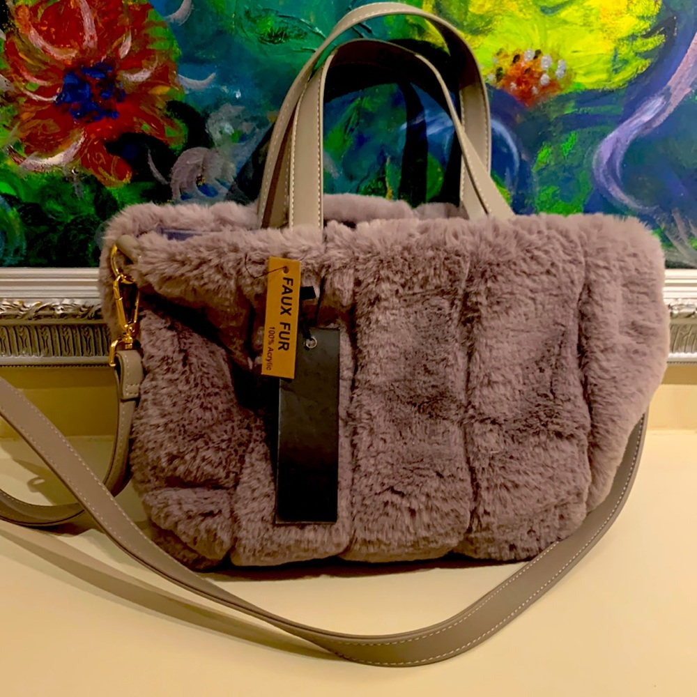 Brand new taupe handbag. Posh.